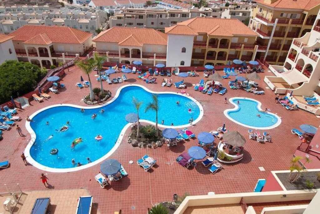Dinastia B401 By Tenerife Rental & Sales Лос Кристианос Екстериор снимка