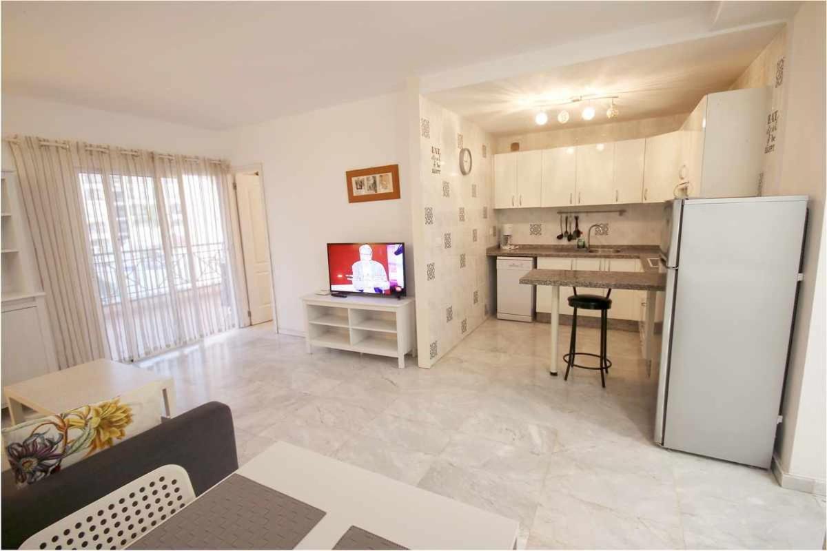 Dinastia B401 By Tenerife Rental & Sales Лос Кристианос Екстериор снимка