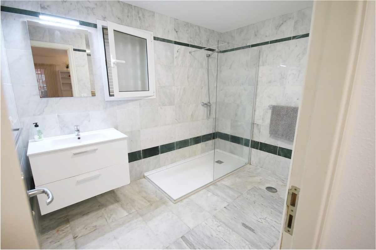 Dinastia B401 By Tenerife Rental & Sales Лос Кристианос Екстериор снимка