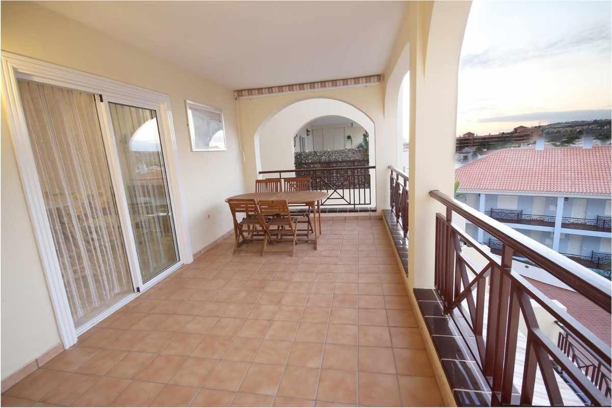 Dinastia B401 By Tenerife Rental & Sales Лос Кристианос Екстериор снимка